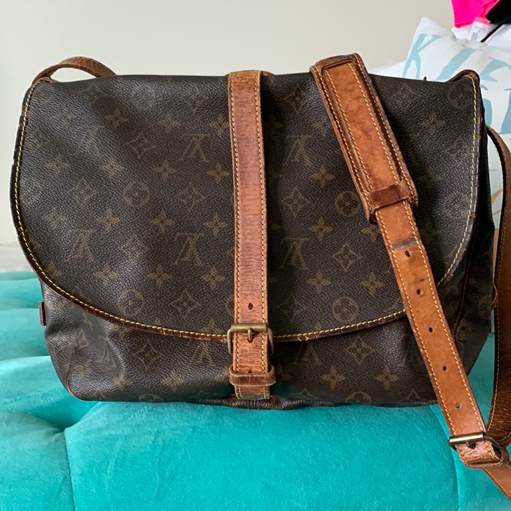 Authentic Louis Vuitton Saumur 35